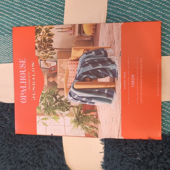 Opalhouse geometric patterned chunky woven throw blanket - Picture 2 of 5